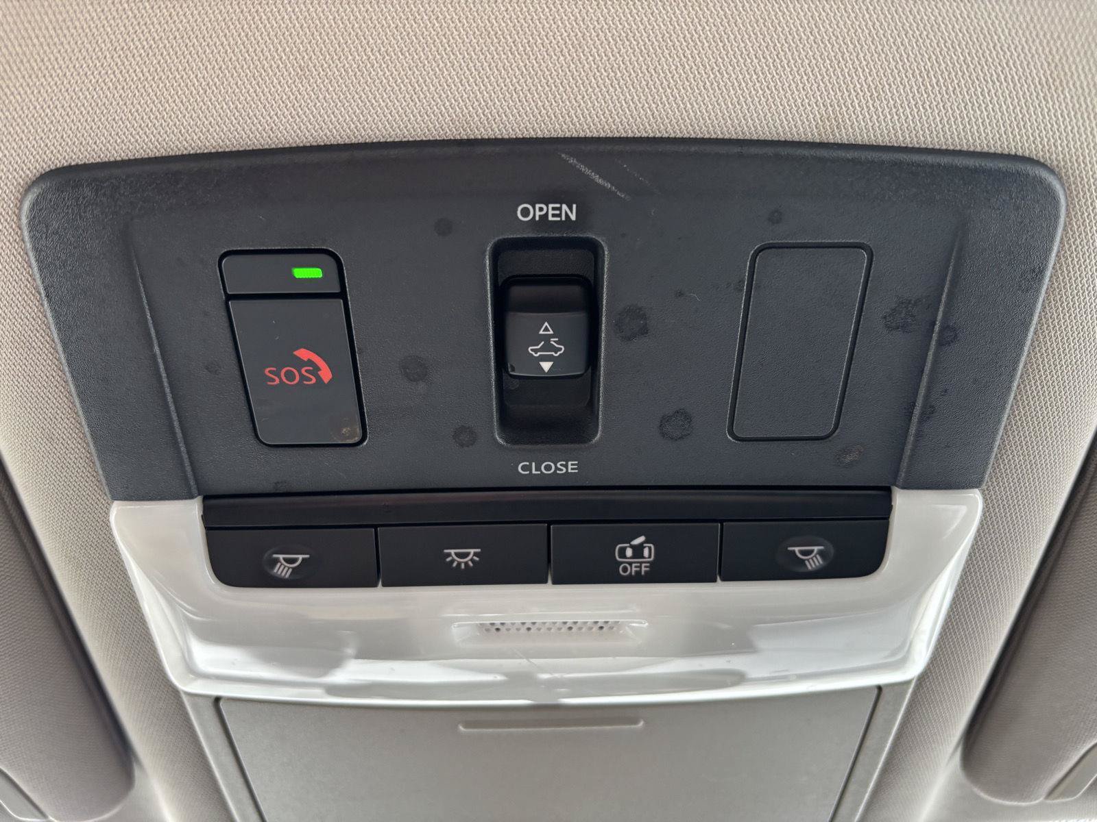 Used 2024 Nissan Altima 2.5 SR w/ SR Premium Package FWD image 24