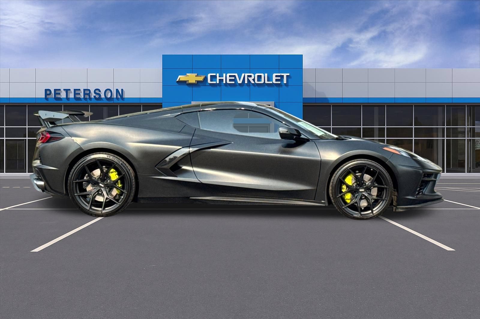 Used 2023 Chevrolet Corvette Stingray Premium Cpe w/ Z51 Performance Package RWD image 3