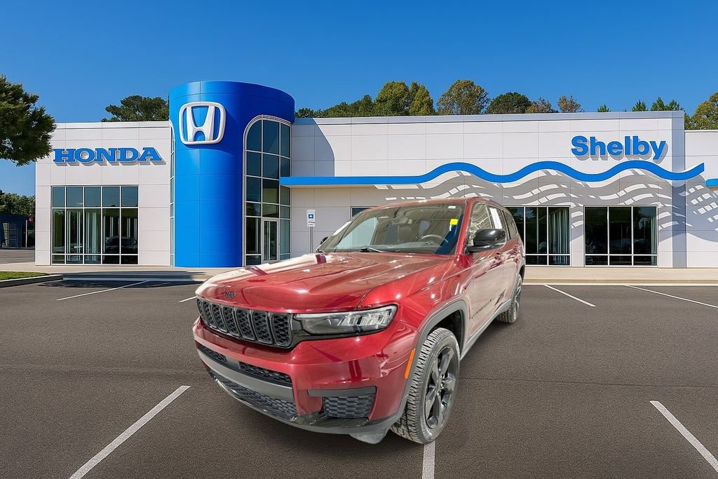 Used 2023 Jeep Grand Cherokee L Laredo image 4