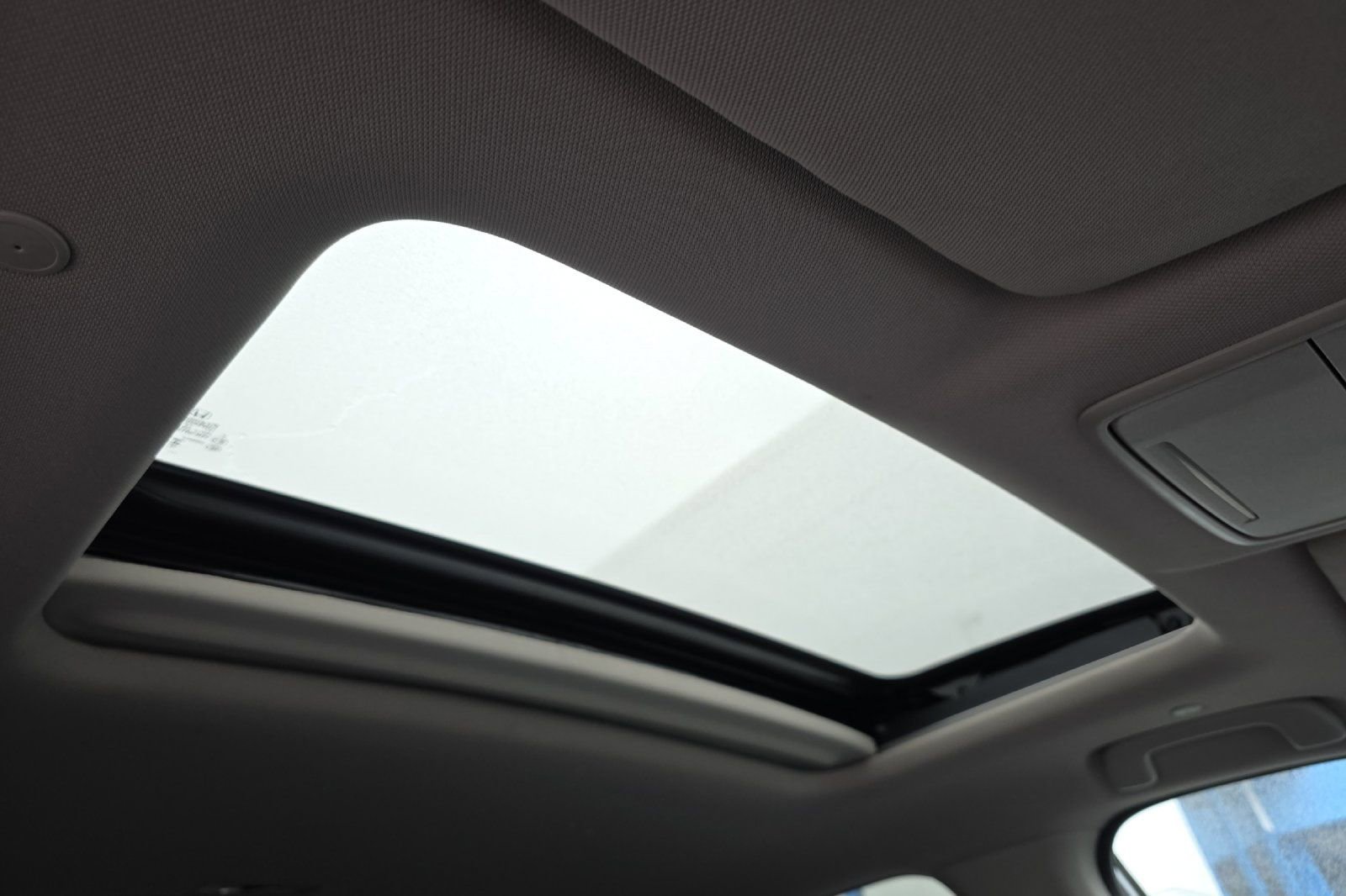 Used 2024 Honda CR-V EX-L image 17