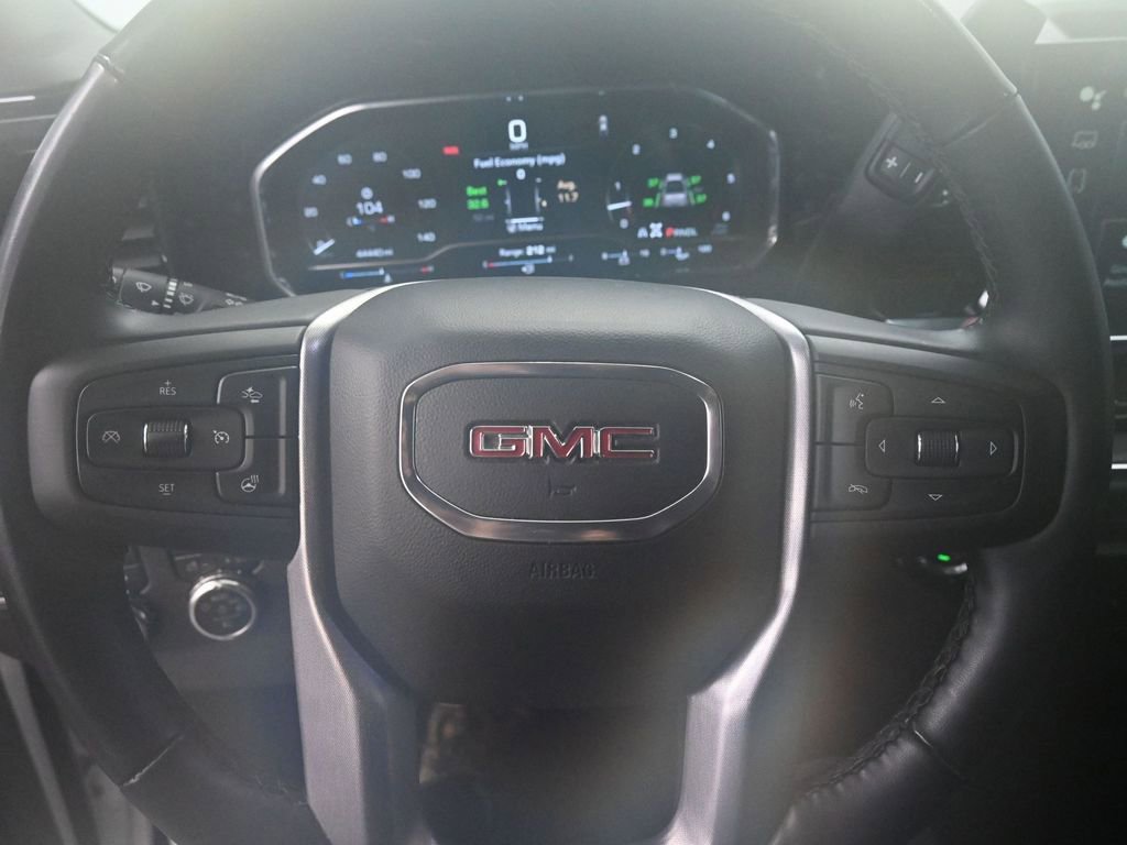 Used 2025 GMC Sierra 1500 SLT image 39