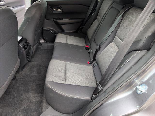 Used 2024 Nissan Rogue SV AWD/4WD image 19