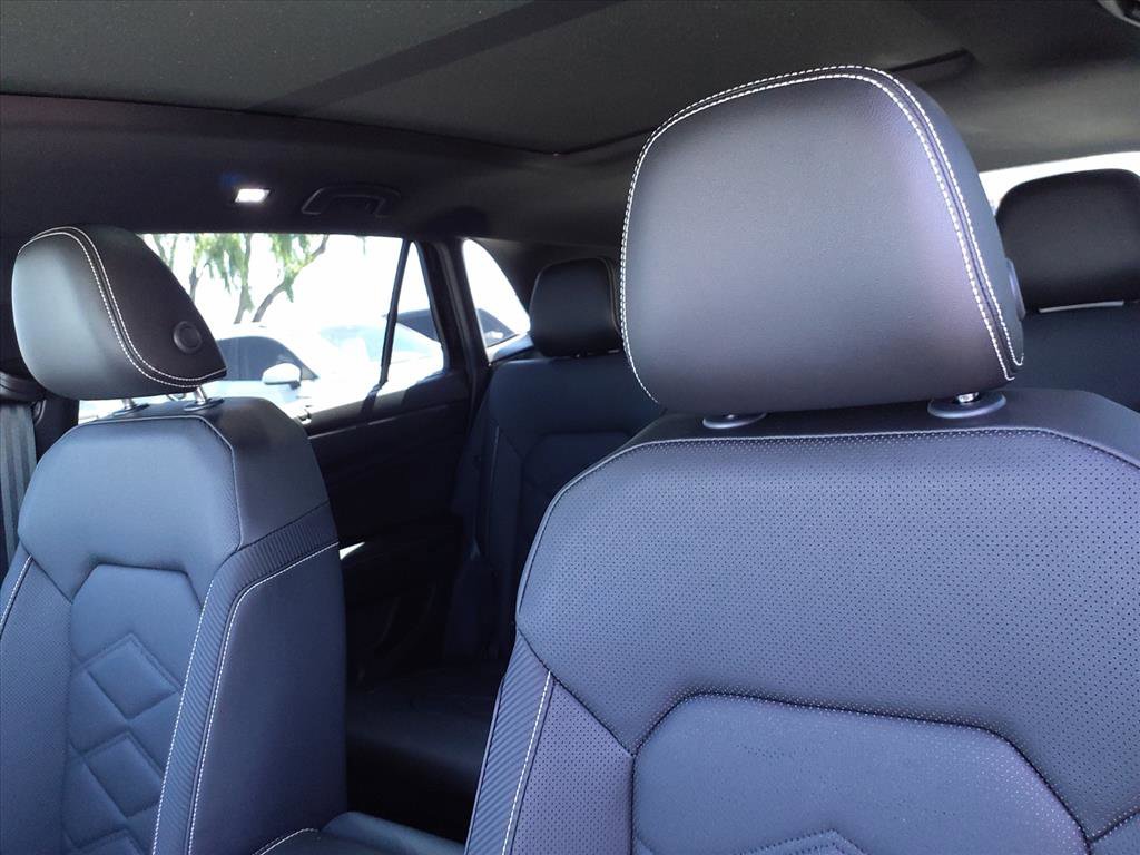 New 2026 Volkswagen Atlas Cross Sport SE image 9