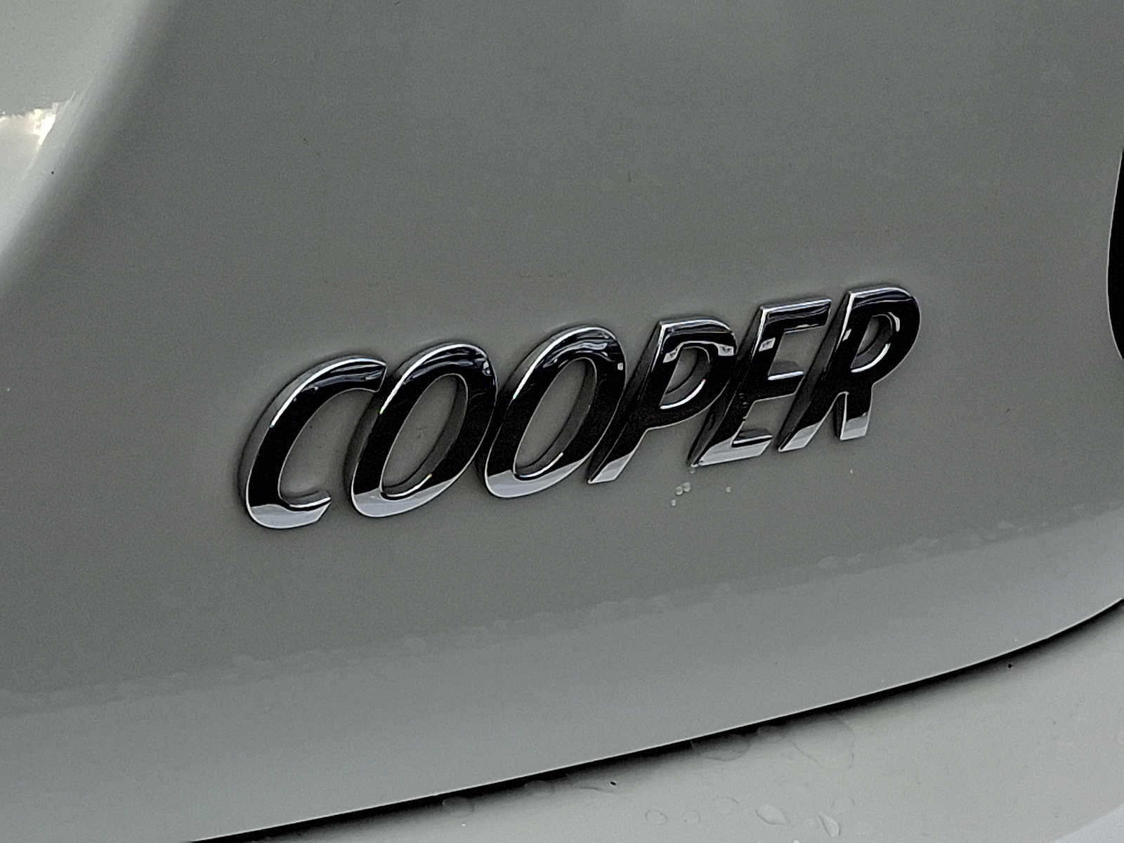 Certified 2023 MINI Cooper 4-Door Hardtop image 28