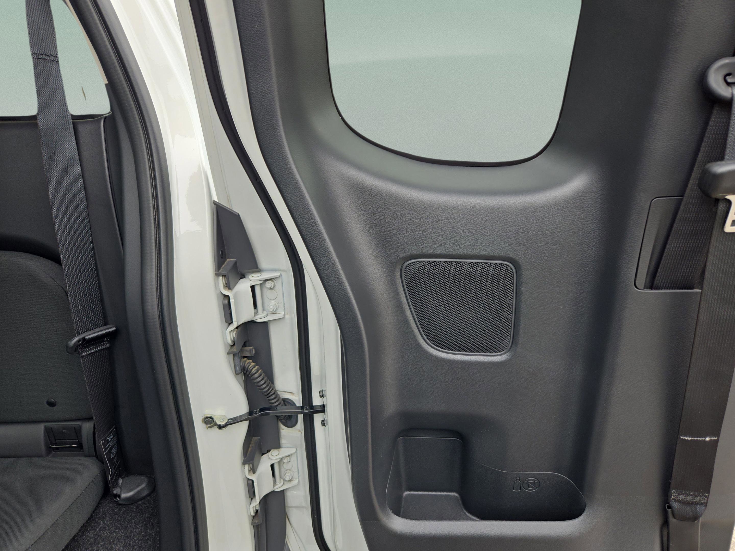 Used 2023 Nissan Frontier S image 23