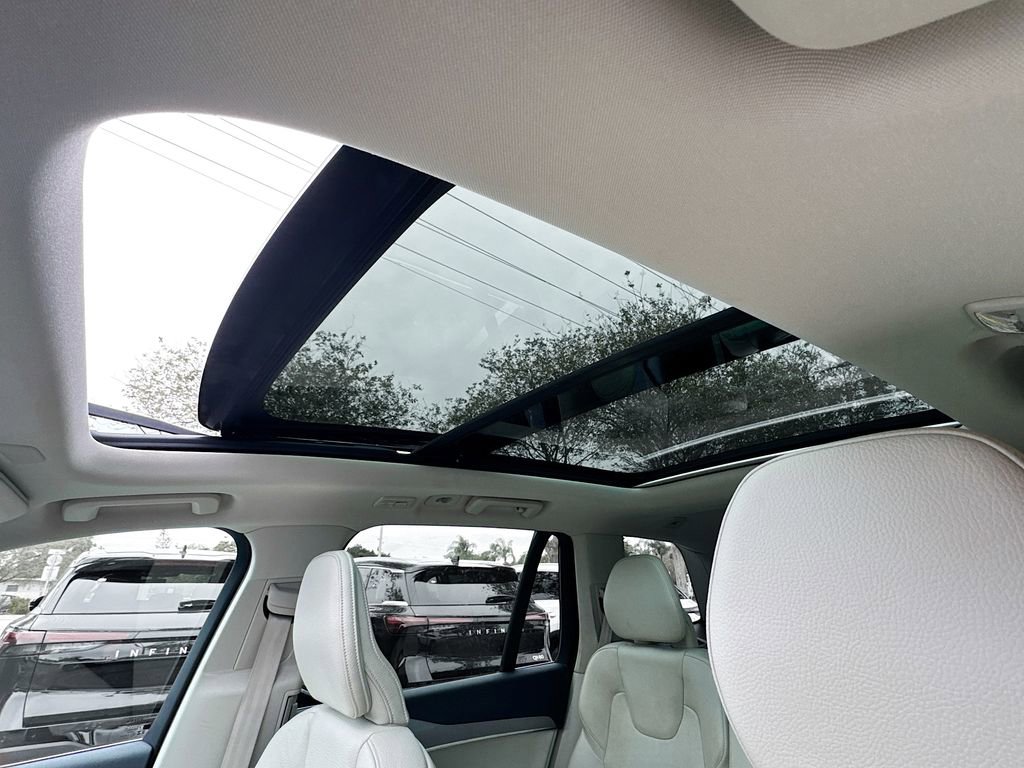 Used 2023 Volvo XC90 B5 Core w/ Protection Package image 23