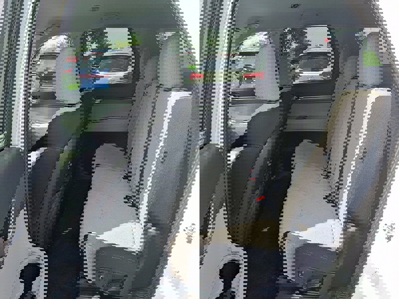 Used 2025 Hyundai Palisade SE image 11