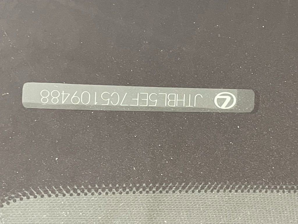 Used 2012 Lexus LS 460 w/ Comfort Pkg image 27