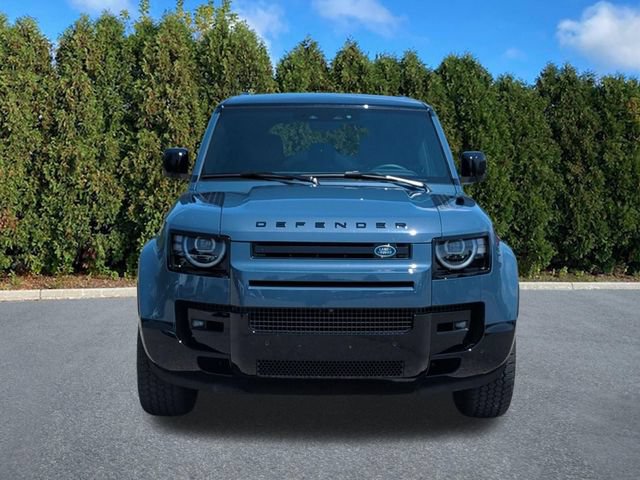 Used 2026 Land Rover Defender 110 X-Dynamic SE AWD/4WD image 2