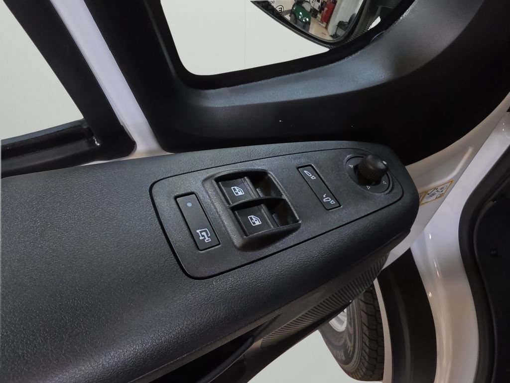 New 2026 RAM ProMaster 3500 w/ Convenience Group FWD image 16