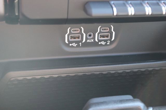 Used 2024 RAM 1500 Laramie image 10