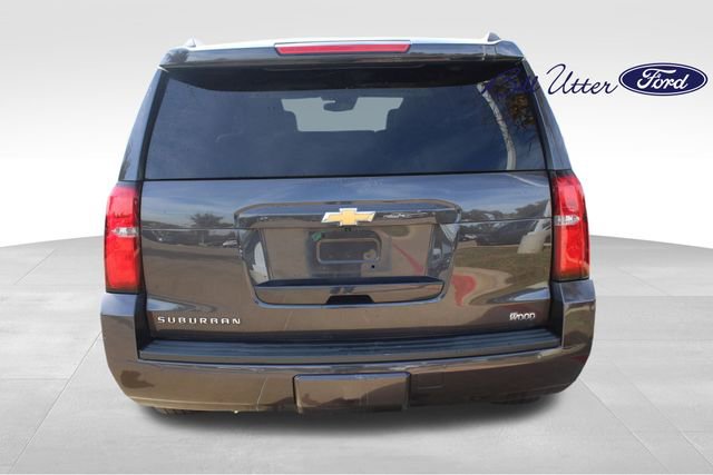 Used 2016 Chevrolet Suburban LT image 6