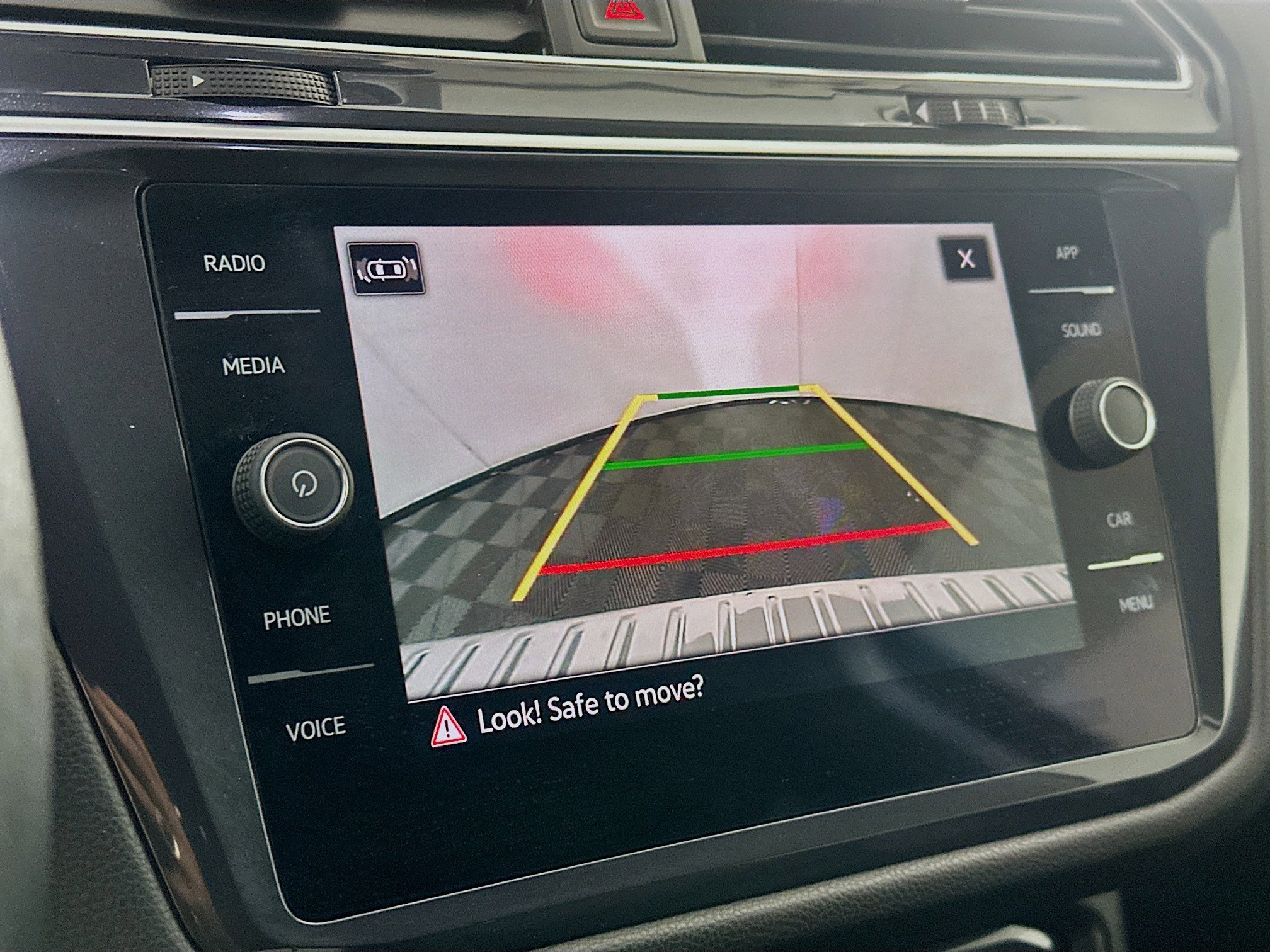 Used 2024 Volkswagen Tiguan Wolfsburg Edition image 21