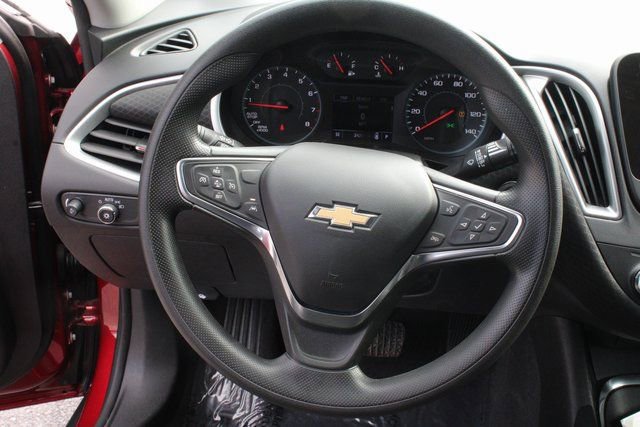 Used 2025 Chevrolet Malibu LT image 22