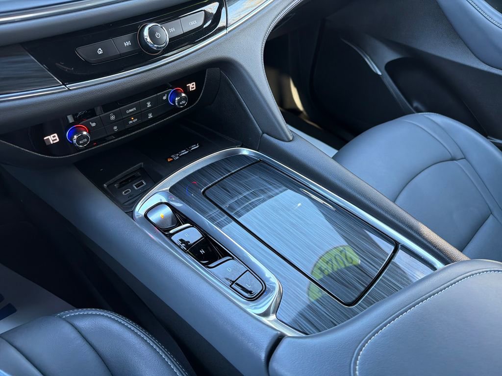 Used 2024 Buick Enclave Essence FWD image 19