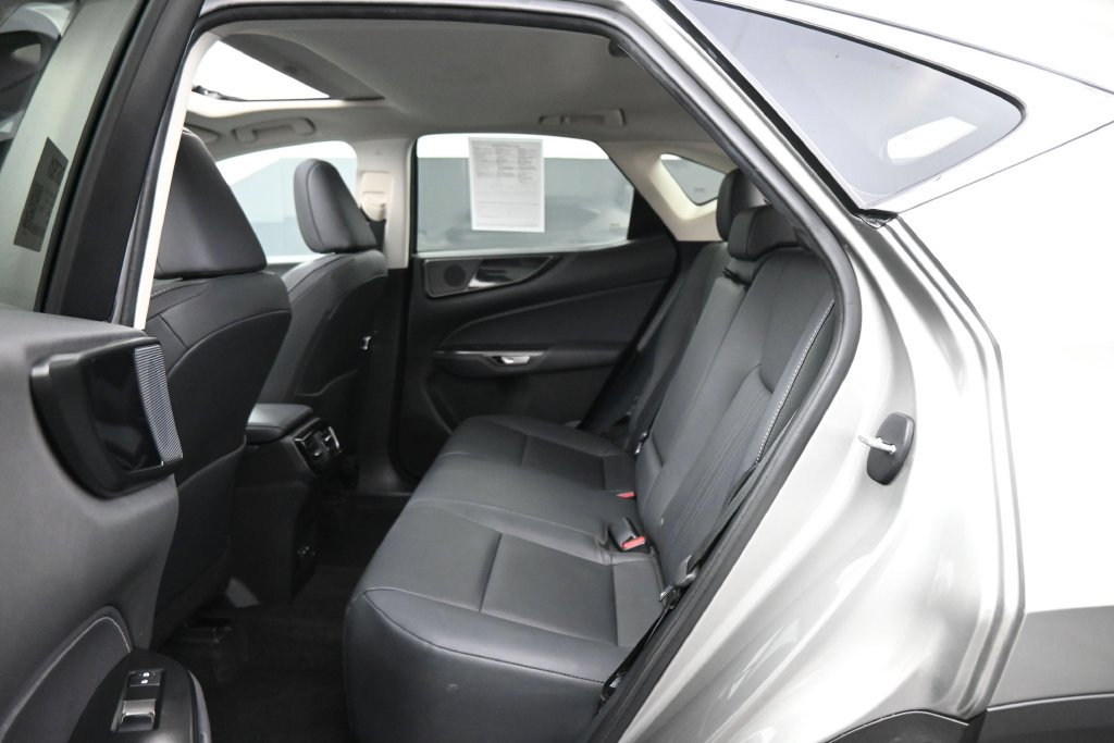 Used 2025 Lexus NX 250 FWD w/ Cold Area Package image 16
