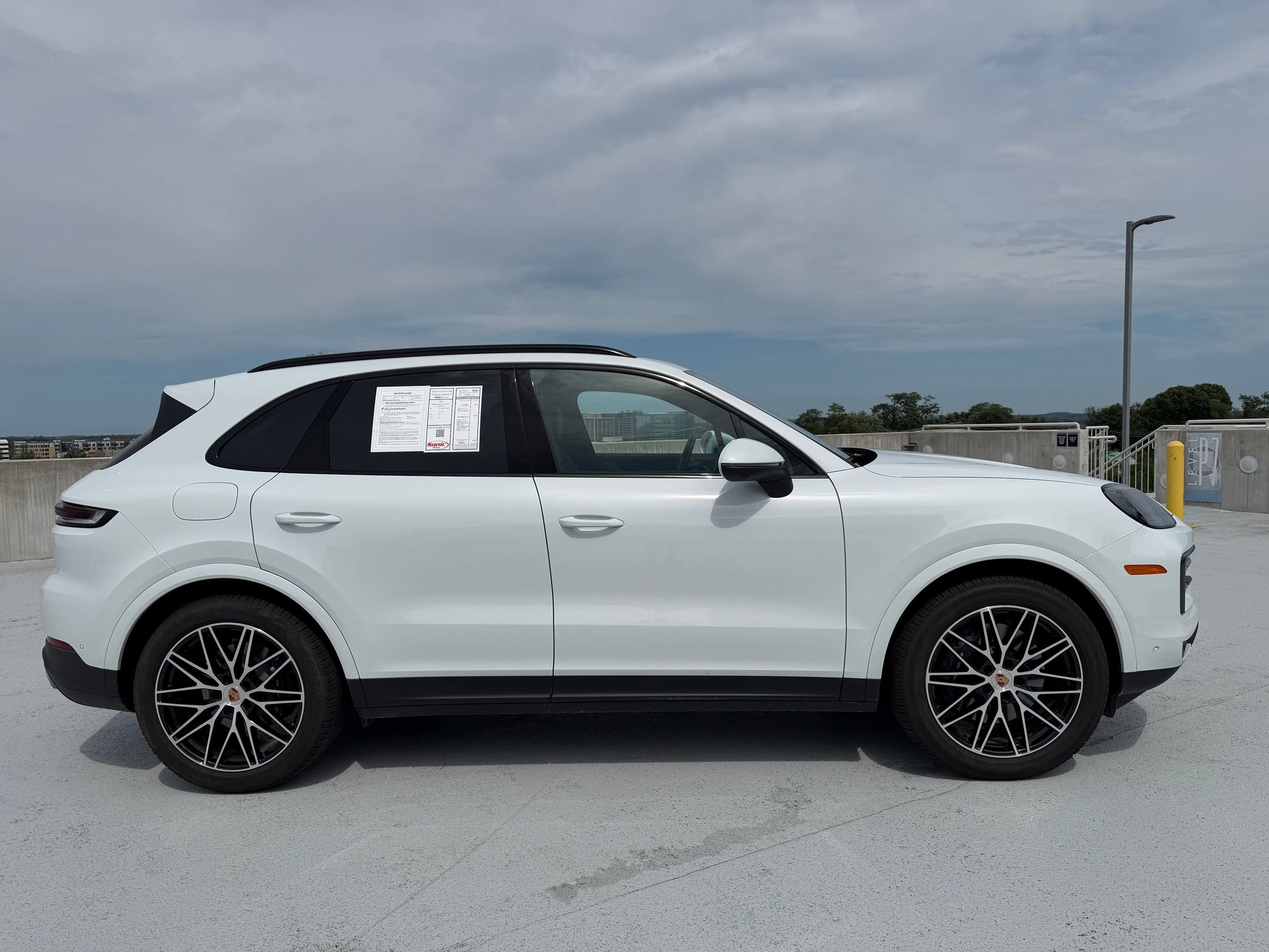 Certified 2026 Porsche Cayenne AWD/4WD image 8