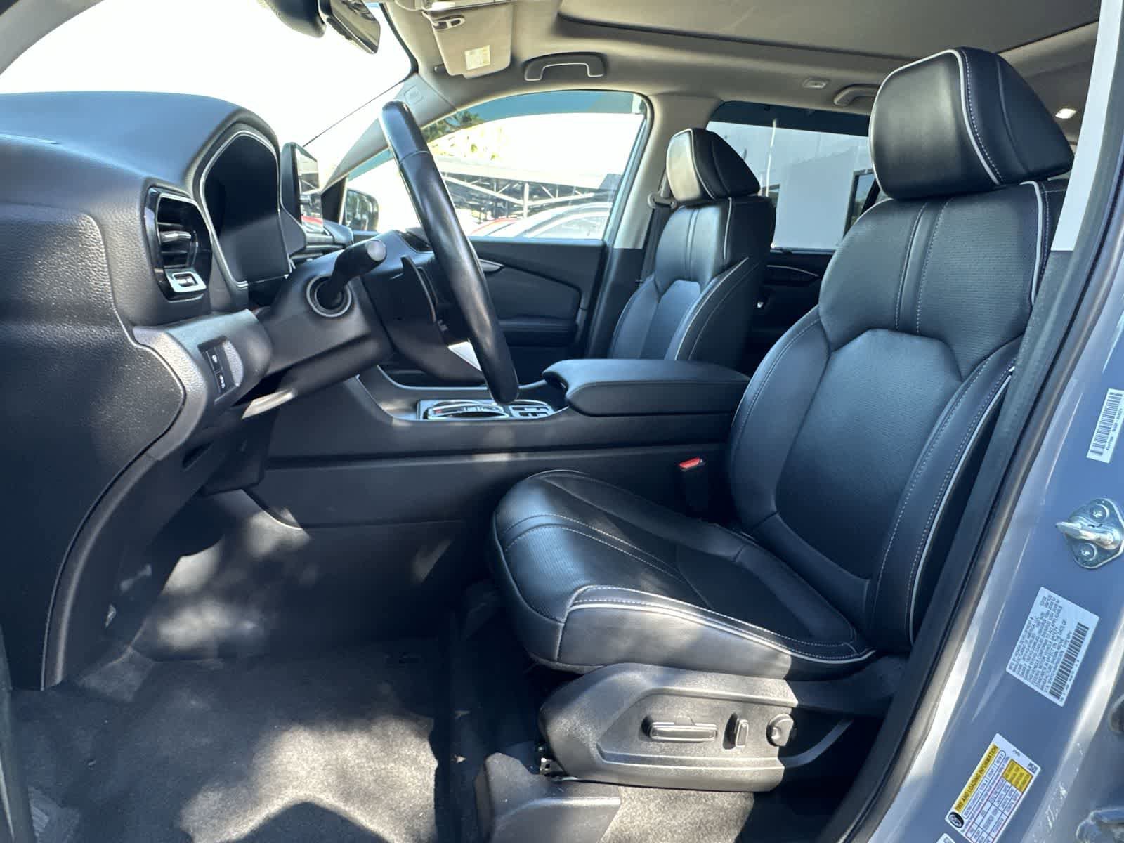 Used 2023 Honda Pilot Elite image 3