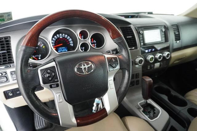 Used 2015 Toyota Sequoia Platinum RWD image 27