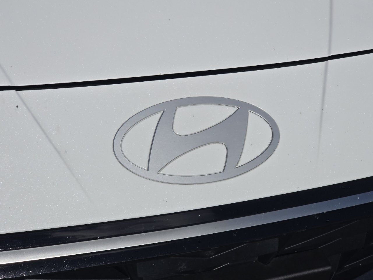 Used 2025 Hyundai Elantra Limited FWD image 20