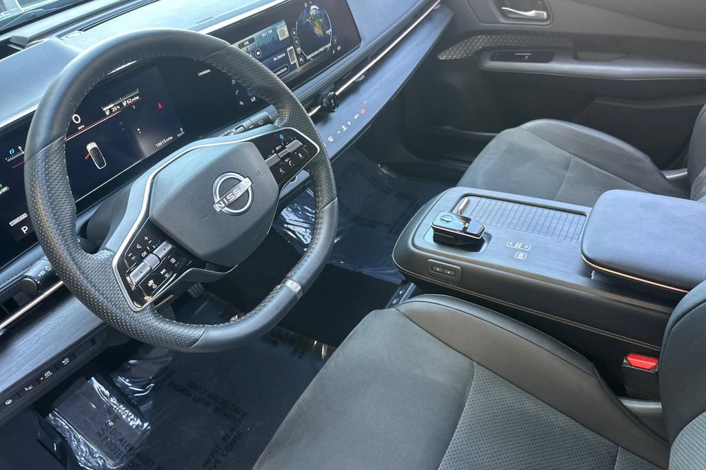 Used 2024 Nissan Ariya AWD image 9