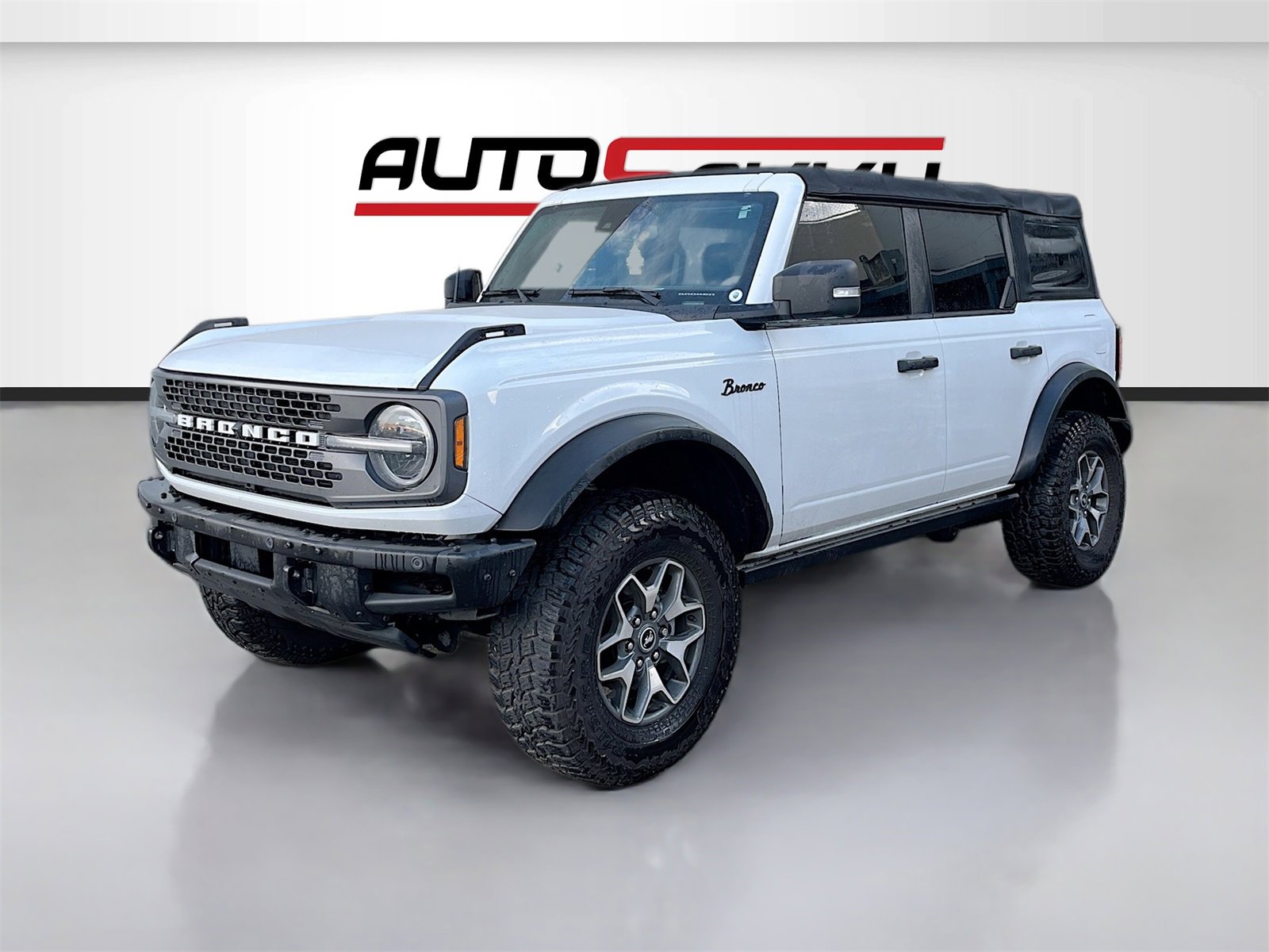 Used 2022 Ford Bronco Badlands image 3