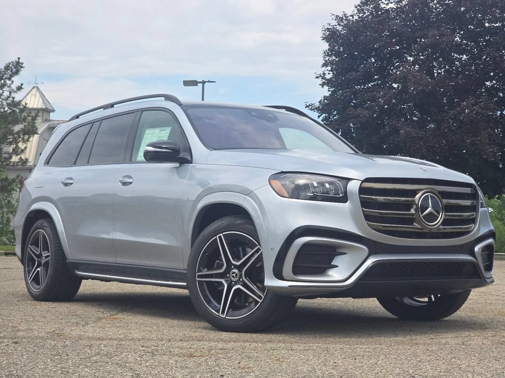New 2026 Mercedes-Benz GLS 450 4MATIC image 2