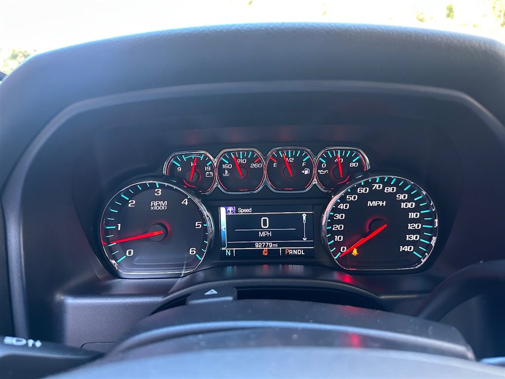 Used 2018 Chevrolet Silverado 1500 LT w/ All Star Edition image 44