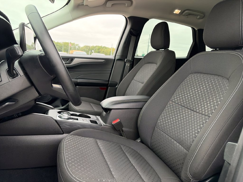 Used 2024 Ford Escape Active w/ Tech Pack #1 FWD image 16