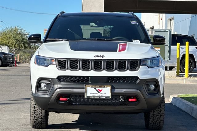 New 2026 Jeep Compass Trailhawk w/ Sun, Sound & Navigation Group AWD/4WD image 14