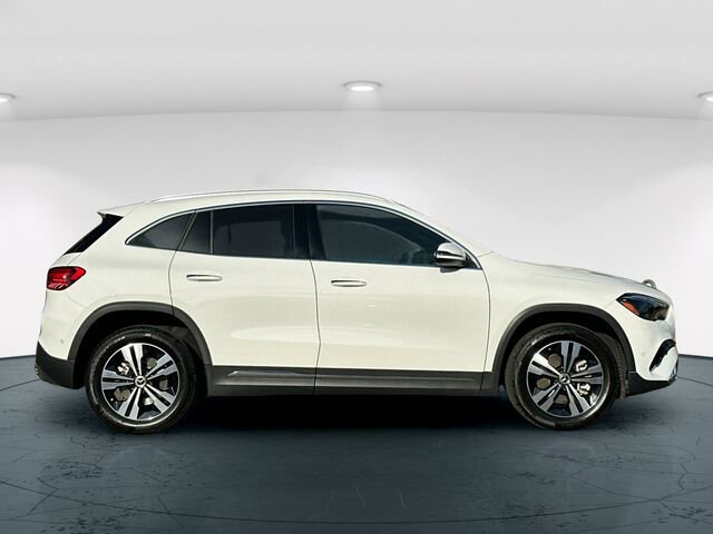 Used 2025 Mercedes-Benz GLA 250 image 8