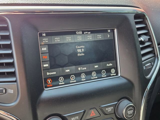 Used 2019 Jeep Grand Cherokee Laredo image 20