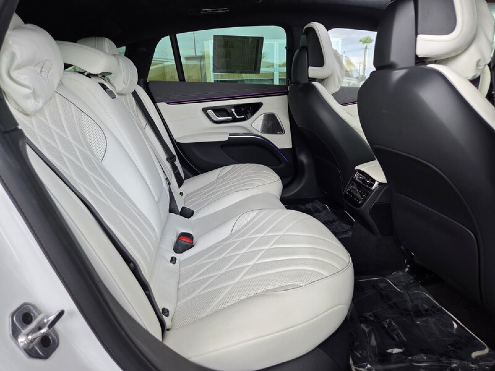 Certified 2024 Mercedes-Benz EQS 580 4MATIC Sedan image 18