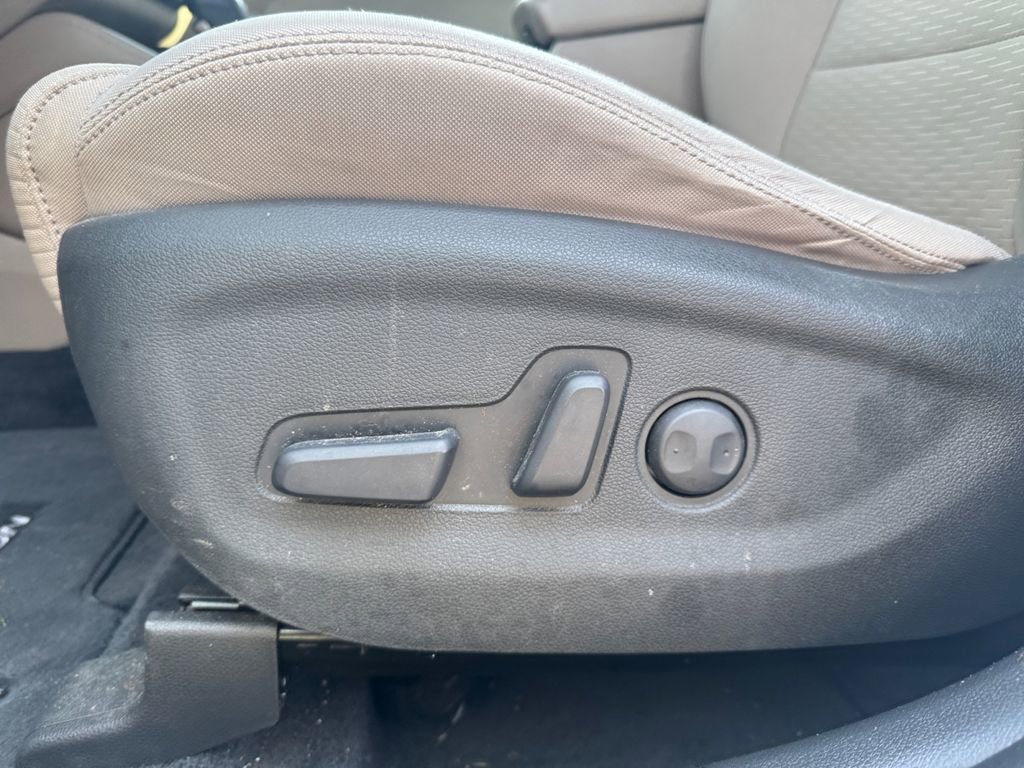 Used 2020 Hyundai Tucson Value AWD/4WD image 13