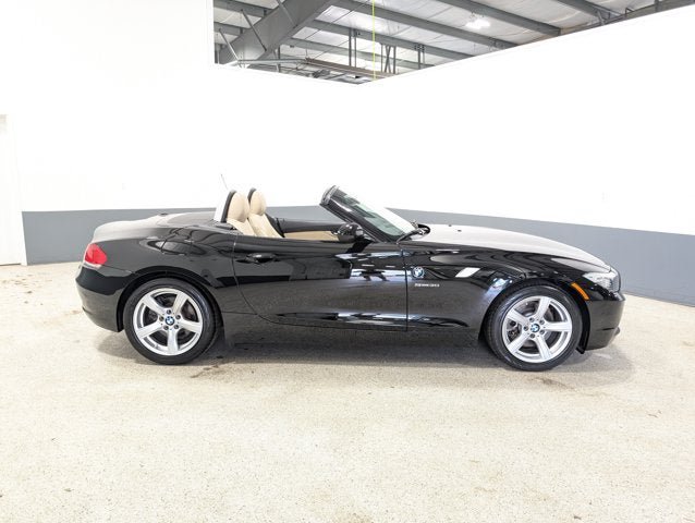 Used 2009 BMW Z4 sDrive30i RWD image 10