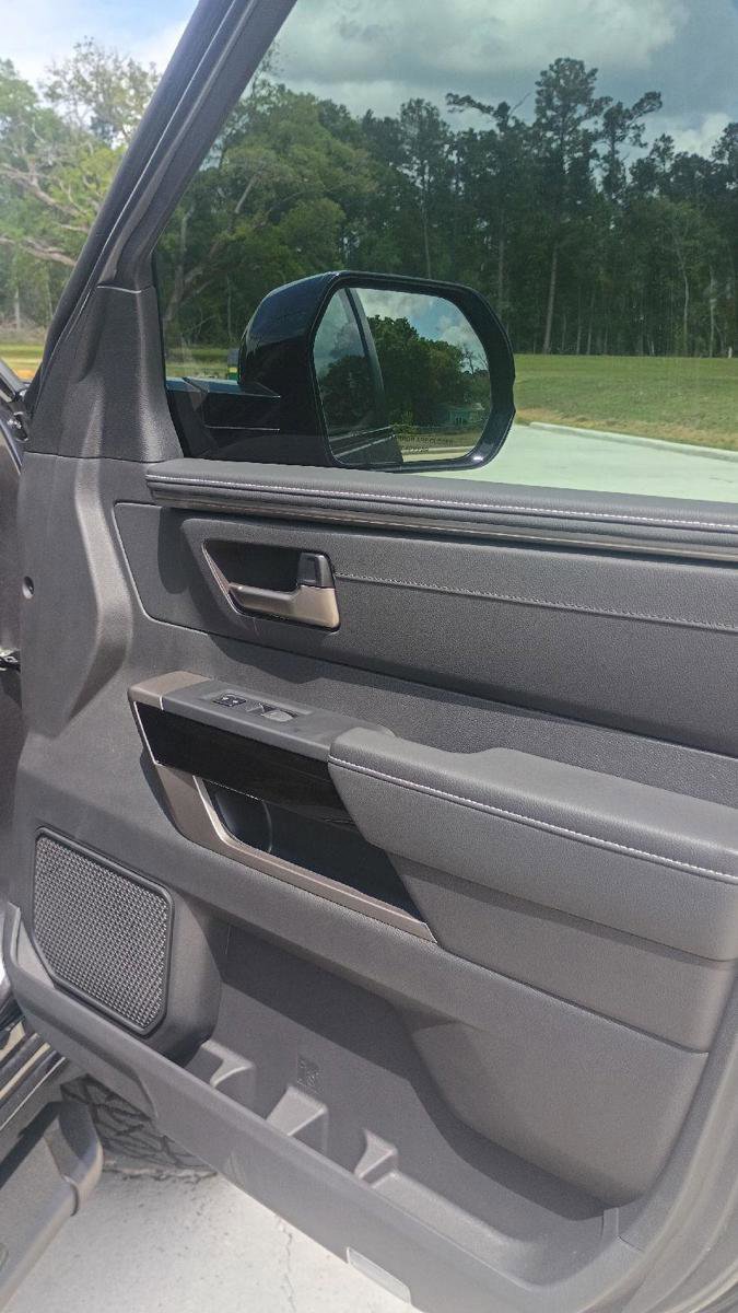 New 2026 Toyota Tundra Limited AWD/4WD image 19