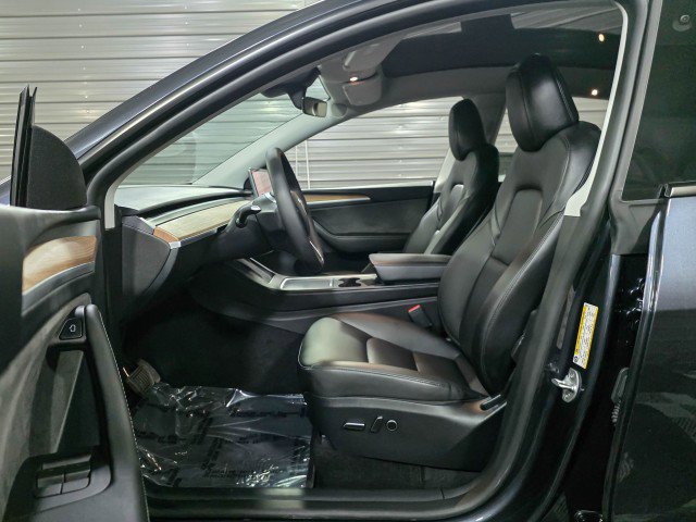 Used 2024 Tesla Model Y Long Range image 13