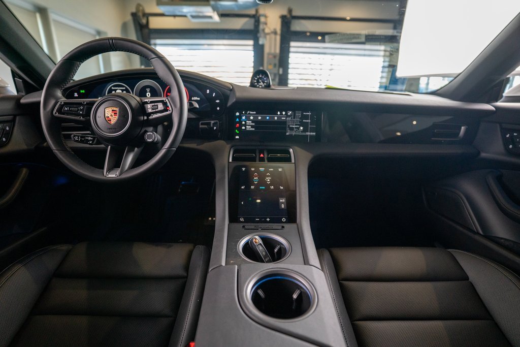 New 2025 Porsche Taycan image 18