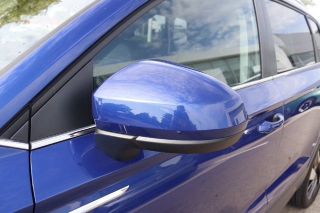 Used 2024 Volkswagen Taos SEL image 12