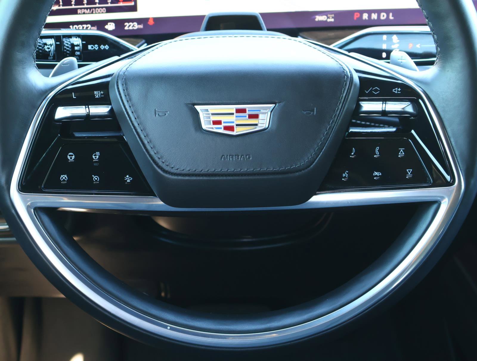 Used 2025 Cadillac Escalade ESV Sport Platinum w/ LPO, Floor Liner Package image 14