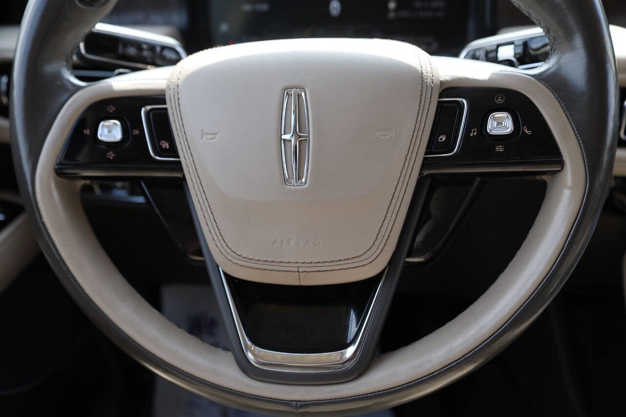 Used 2020 Lincoln Aviator Reserve w/ Equipment Group 201A AWD/4WD image 19