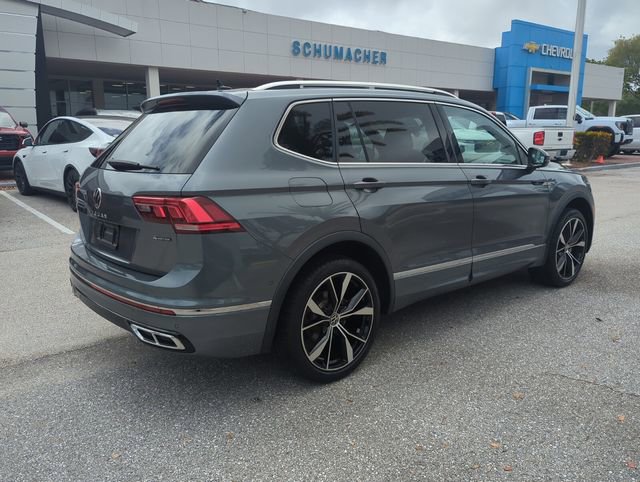Certified 2022 Volkswagen Tiguan SEL R-Line image 7