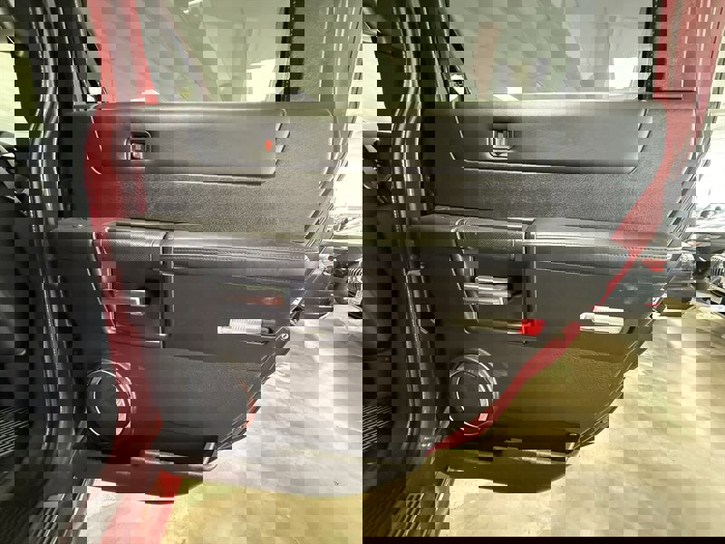 Used 2005 HUMMER H2 w/ Preferred Equipment Group image 13