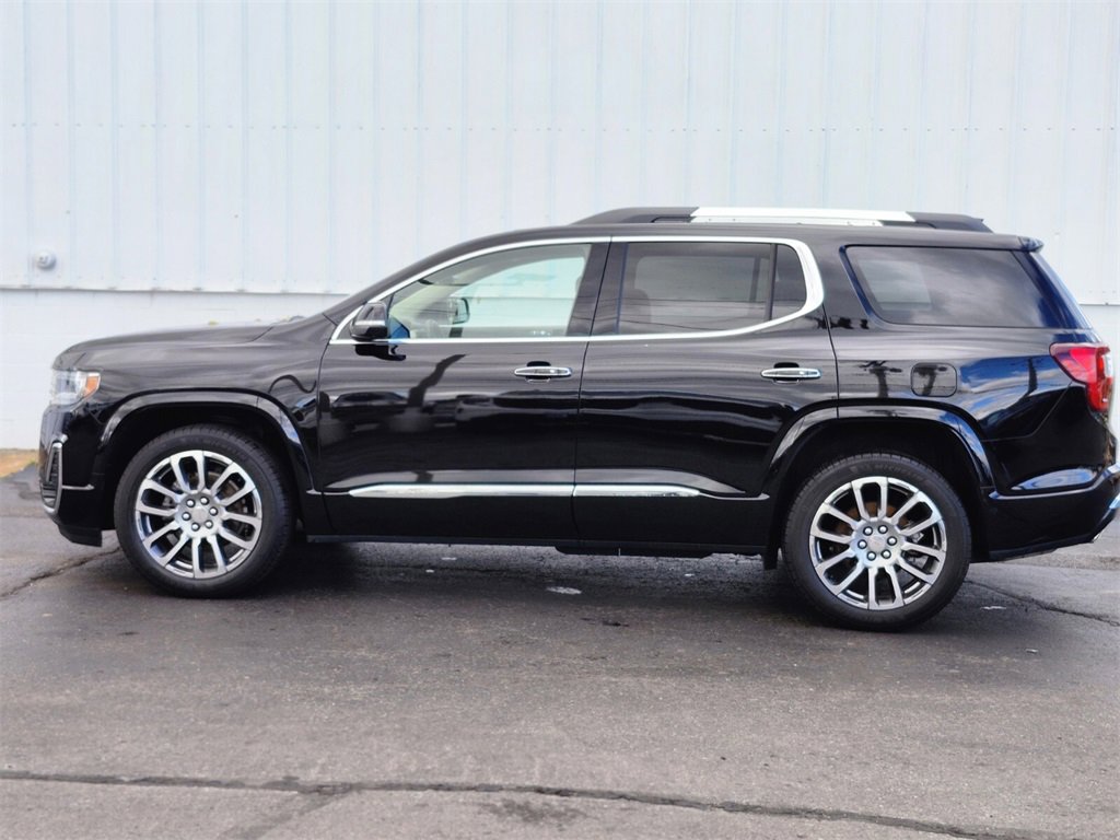 Used 2023 GMC Acadia Denali w/ Denali Ultimate Package image 2
