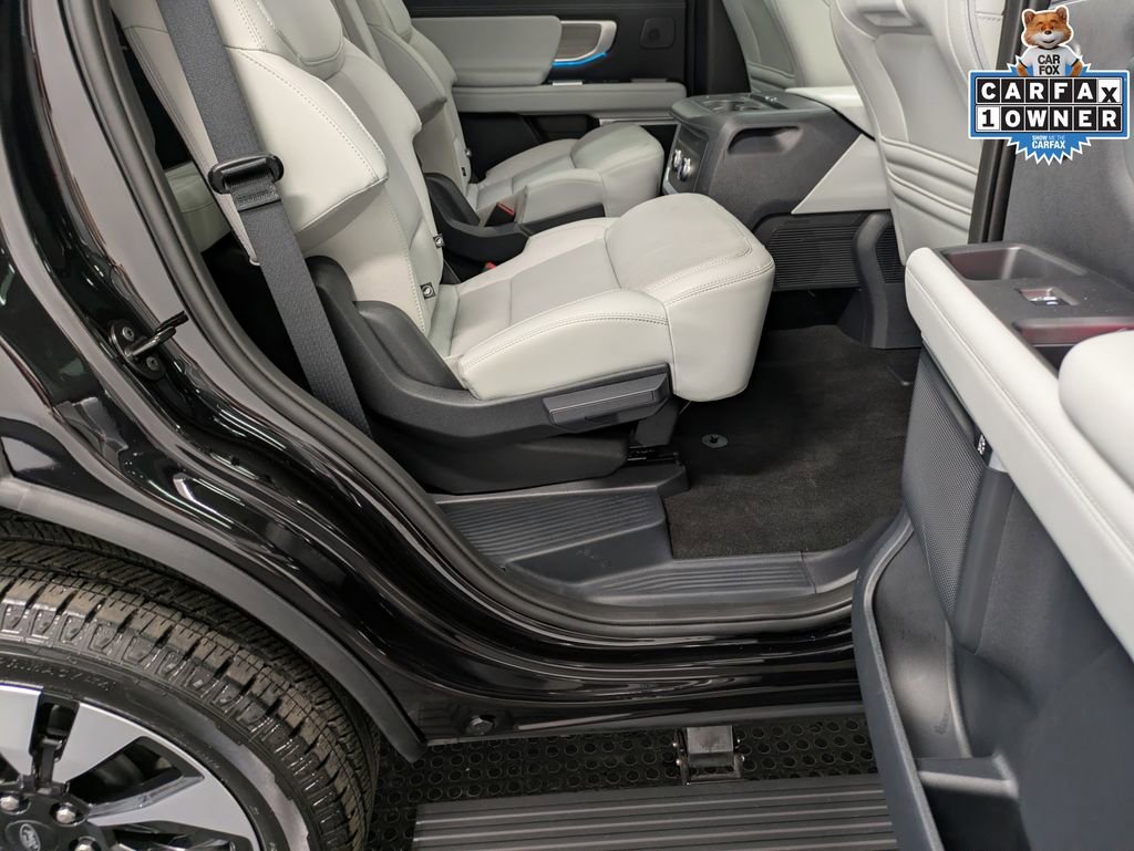 Certified 2025 Ford Expedition Platinum w/ Driver's Package image 28