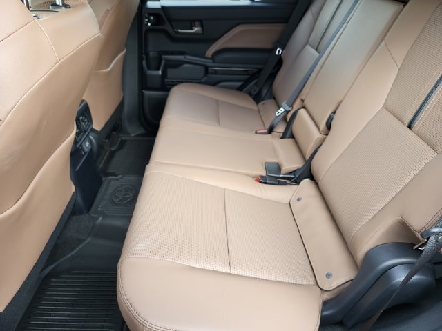New 2026 Toyota 4Runner Limited AWD/4WD image 22