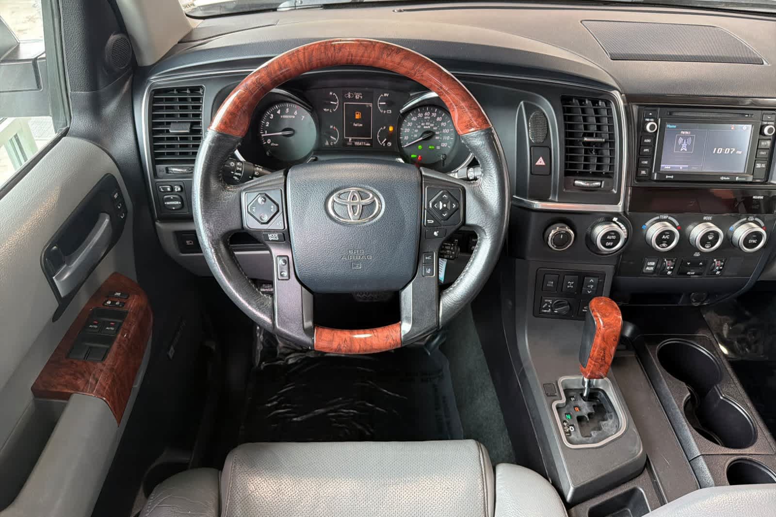 Used 2018 Toyota Sequoia Platinum w/ Carpet Mat Package AWD/4WD image 16