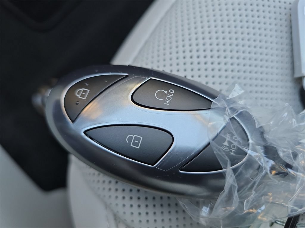 Certified 2025 Hyundai Tucson Limited FWD image 36