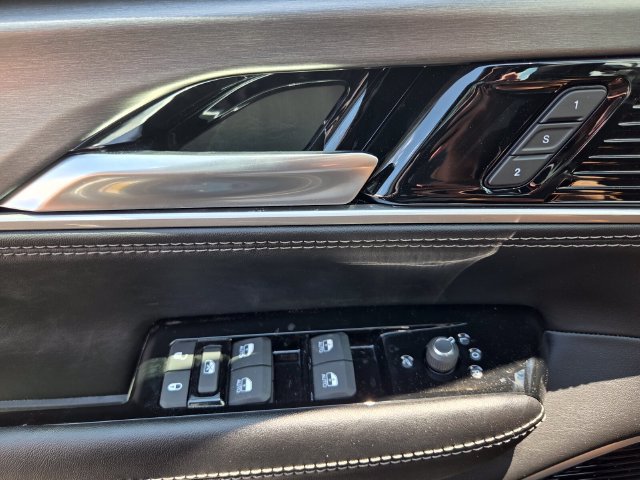 New 2026 Jeep Grand Wagoneer Limited w/ Premium Group II AWD/4WD image 20