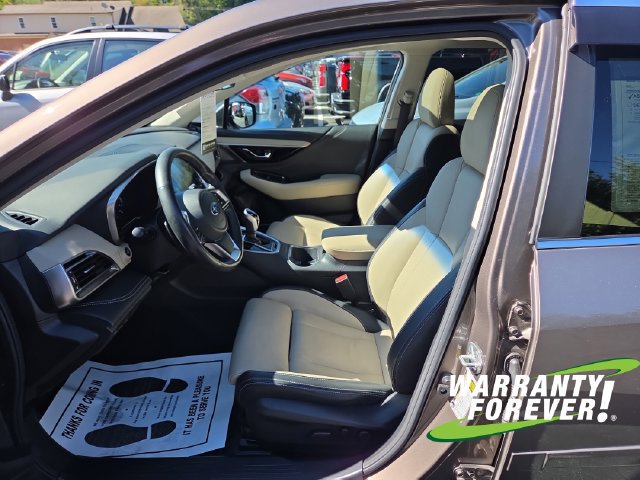 Used 2021 Subaru Outback Touring AWD/4WD image 14